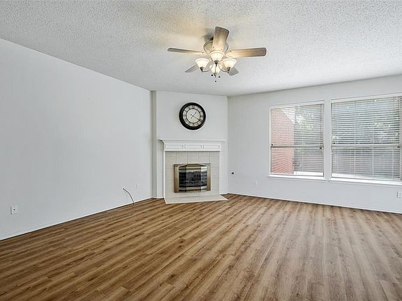 3rd image of 414 Spring Air Dr