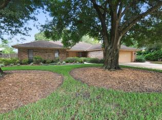 8933 Turnberry Ct, Orlando, FL 32819