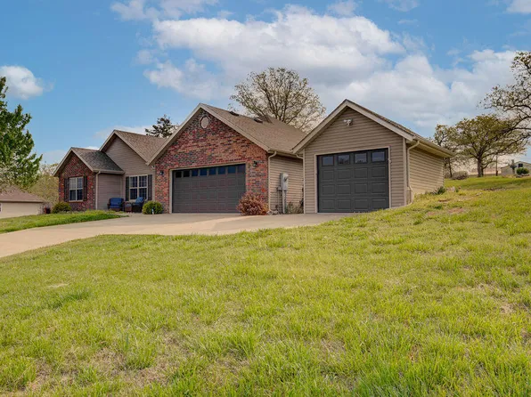 414 Oak Brook Ests Lane, Walnut Shade, MO 65771