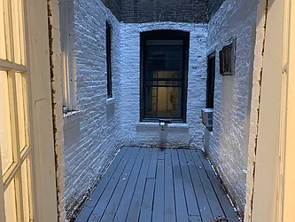 Rented by Jonathan Wachtel, LREB