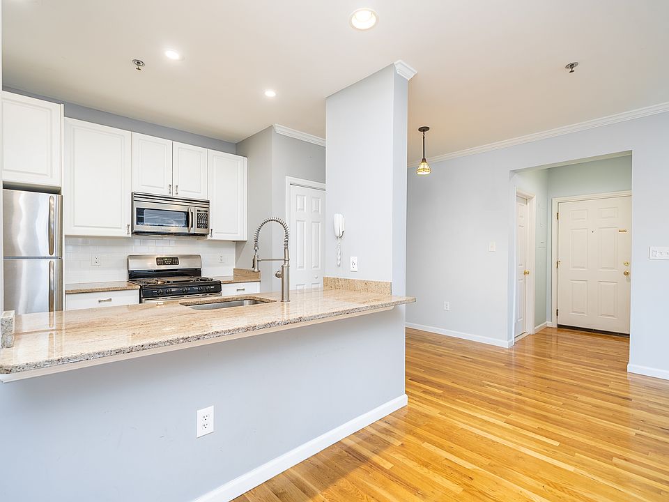 Kitchen and Entry - 518 Monroe St, Apt 3B, Hoboken, NJ 07030 - Apartment For Rent - By Michael Kotler Hoboken Realtor