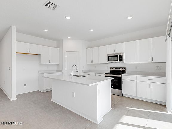 3rd image of 8579 LILIAS Circle