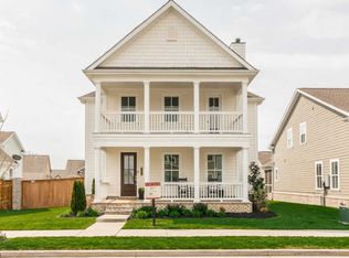 3217 Vinemont Dr, Thompsons Station, TN 37179