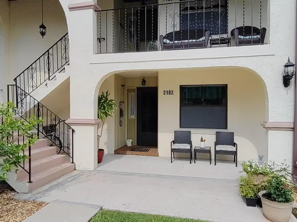 2102 Granada Ct, Lake Wales, FL 33898