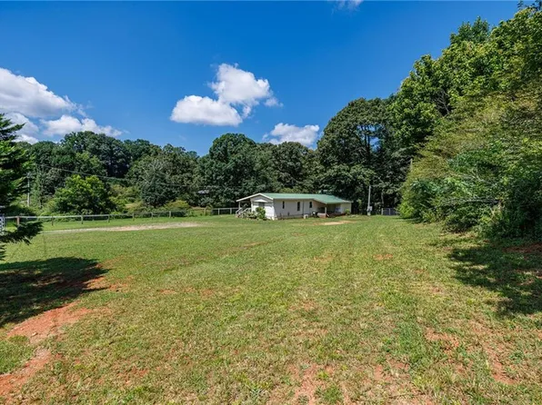 2140 Wilkie Rd, Alpharetta, GA 30004
