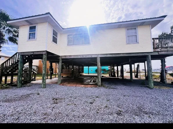 114B W Central Ave, Grand Isle, LA 70358