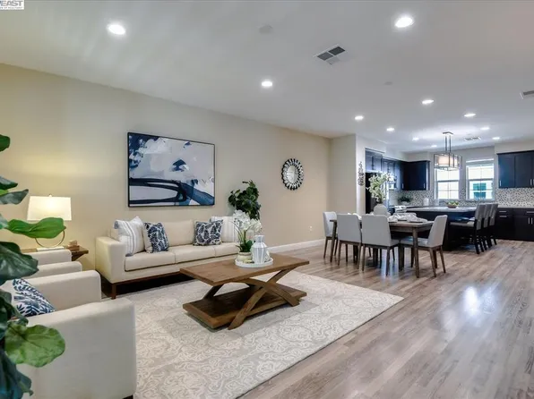 211 Wild Rose Way, Milpitas, CA 95035