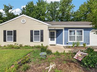 17 Stoneybrook Ln, Newport News, VA 23608