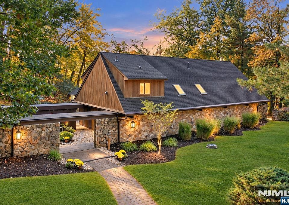 1st image of 59 Youngs Road