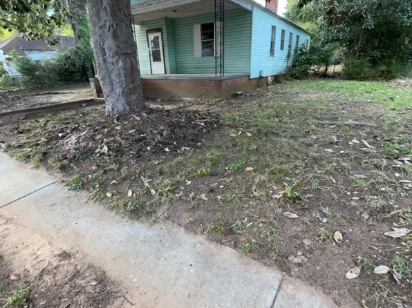 518 Magnolia St, Joanna, SC 29351