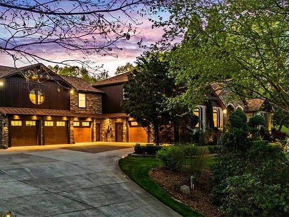 5th image of 812 Westbourne Grove Ct