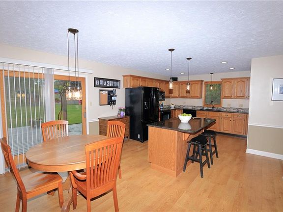 5th image of 7830 Westerville Dr