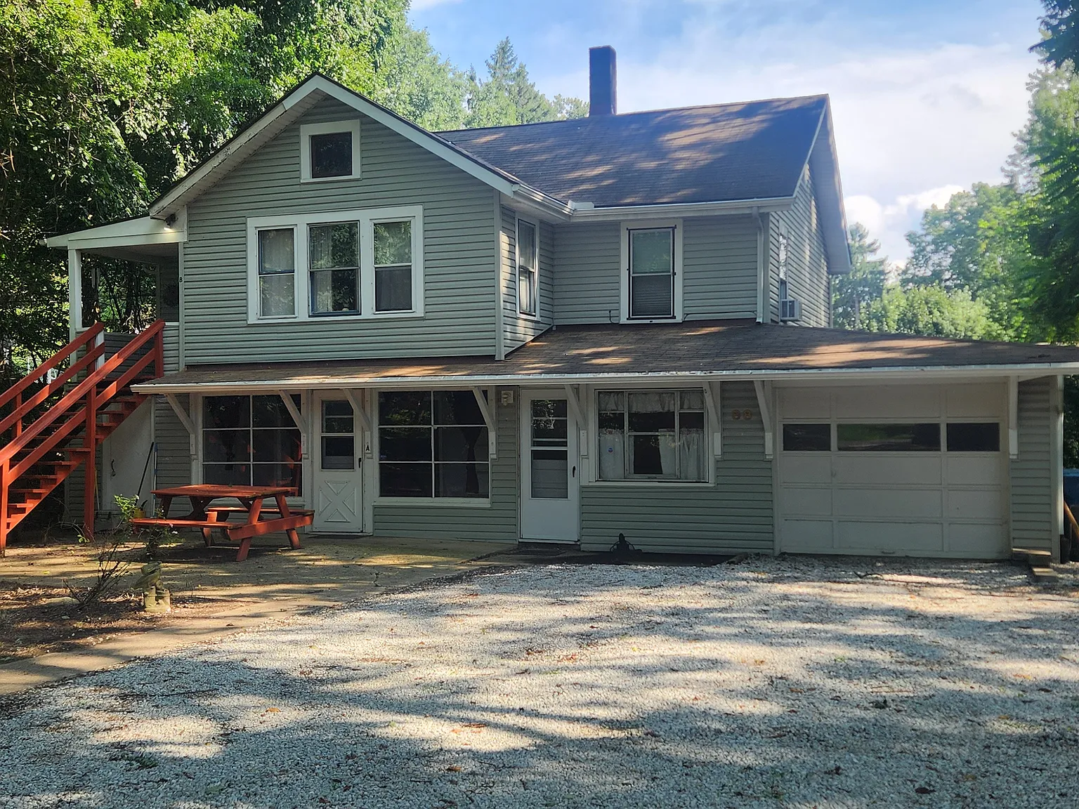 2 bed, $1,000 — Photo 1