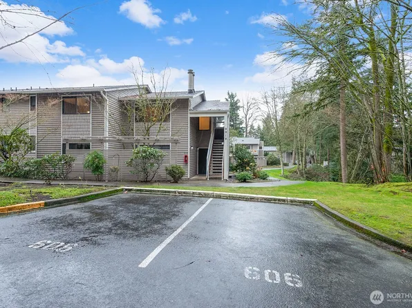 9919 NE 144th Lane #606, Kirkland, WA 98034