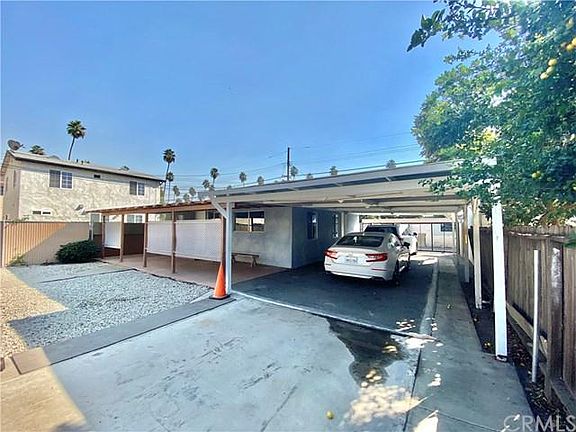 2nd image of 1416 Lomita Blvd
