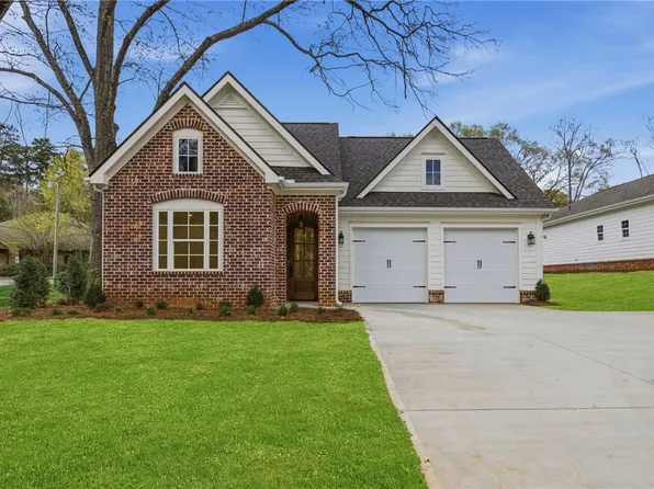 101 E C Ave #A, Easley, SC 29640