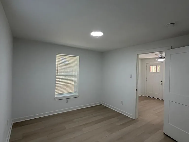 201 Lowery Dr #3 — Photo 5