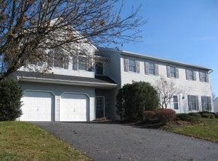 339 Knightsbridge Way, Lititz, PA 17543