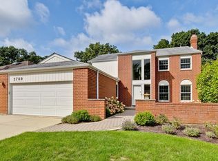 2760 Priscilla Ave, Highland Park, IL