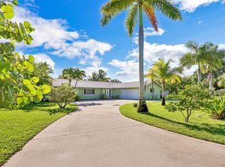 11074 Monet Woods Rd, Palm Beach Gardens, FL 33410