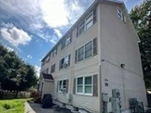 334 Howard St APT 5, Lawrence, MA 01841