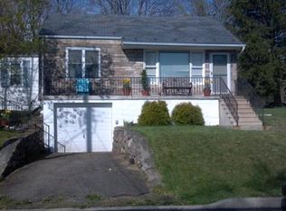 822 Roosevelt Ave, Roseto, PA 18013