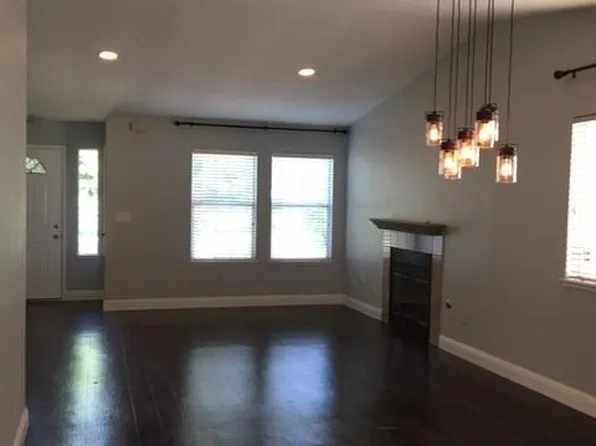 908 W Union Ave, Modesto, CA 95356