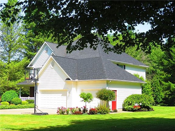 3rd image of 2745 Gingertree Dr