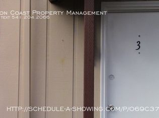20 Graham Ave APT 3, Depoe Bay, OR 97341