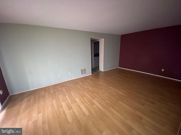 4th image of 1106 Lisadale Cir APT 1C