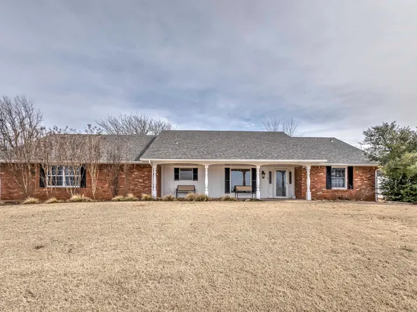 1008 Gary Pl, Marlow, OK 73055