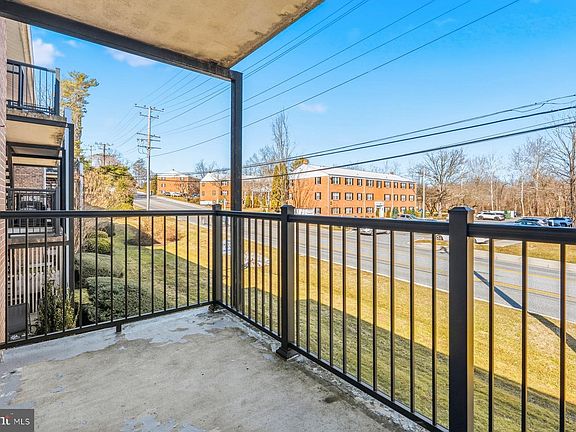 5th image of 453 Moores Mill Rd APT 3