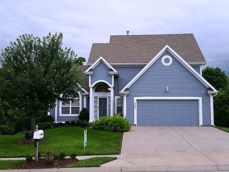 1st image of 1324 Honeysuckle Dr