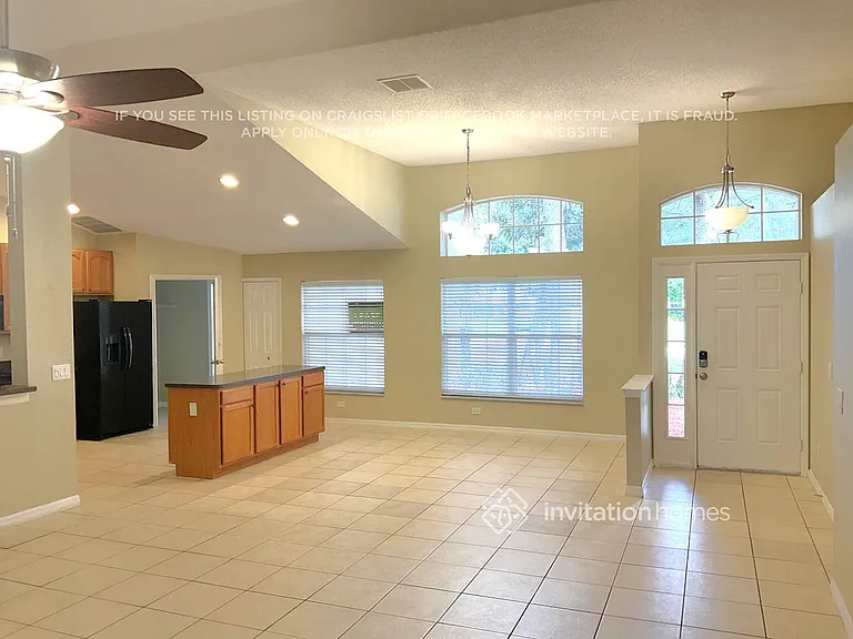 1461 Maple Leaf Ln — Photo 3