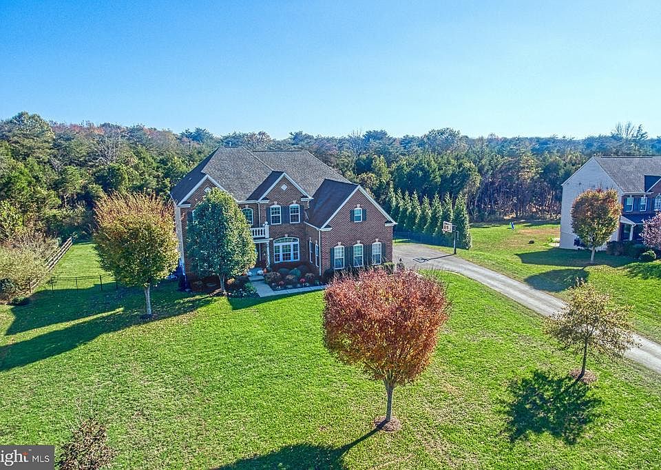 8251 Arrowleaf Turn, Gainesville, VA 20155 Zillow