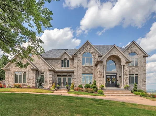 1055 Old Orchard Dr, Gibsonia, PA 15044