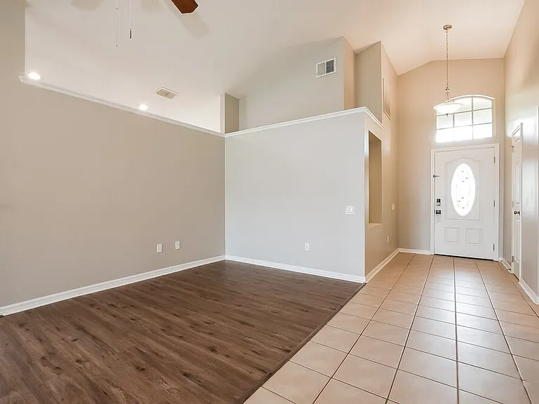 8562 Fort Thomas Way — Photo 4