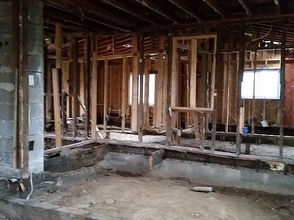 3rd image of 254 Ionia St