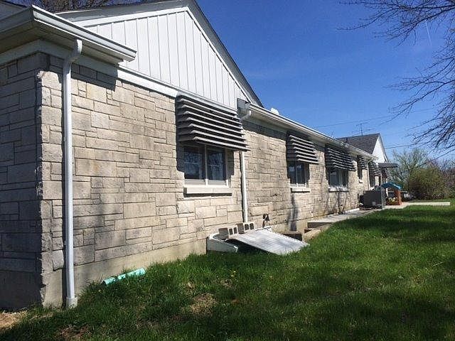 2nd image of 330 S Main St