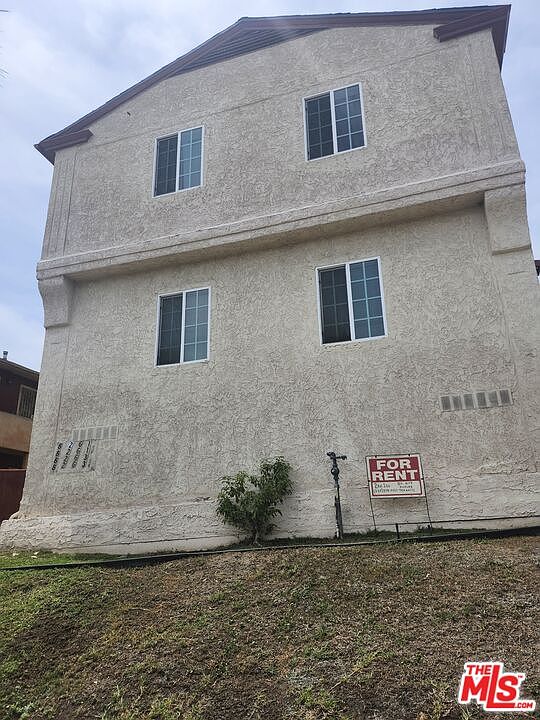 1st image of 8261 Crenshaw Dr