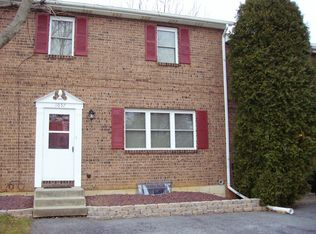 1057 Westbury Dr, Bethlehem, PA 18017