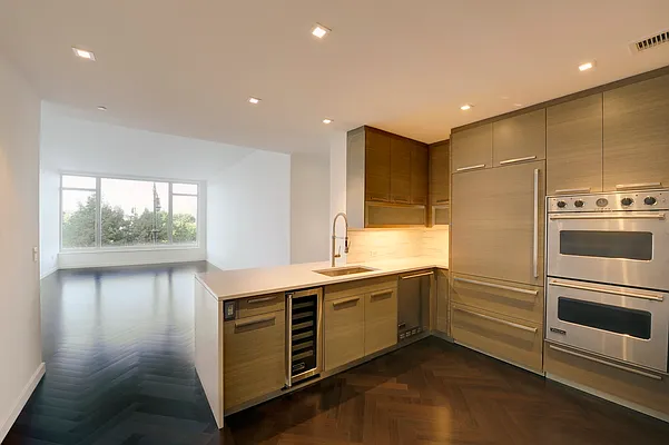 Sold by CMB Realty, LLC | media 1