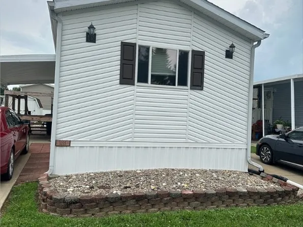 3195 Sugartyme Dr, Zanesville, OH 43701