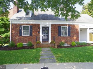 840 S Wayne St, Arlington, VA 22204