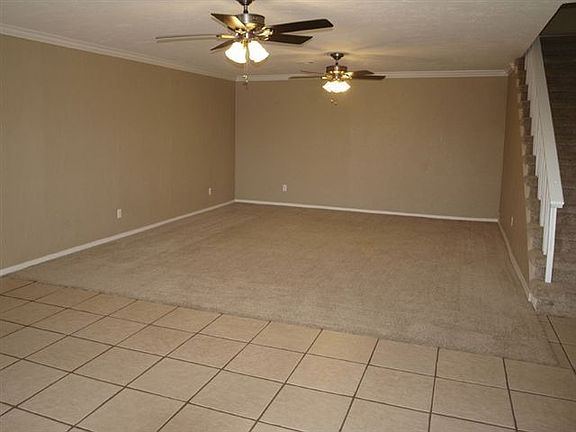3rd image of 1101 NW Goodyear Blvd