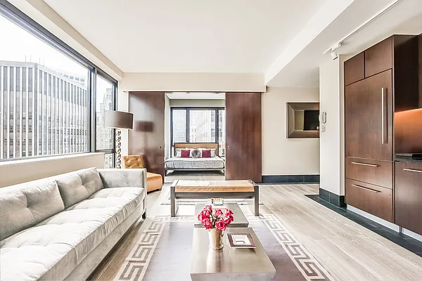 Sold by Nest Seekers International | media 4