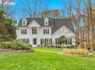5613 Faye Dr, Greensboro, NC 27410