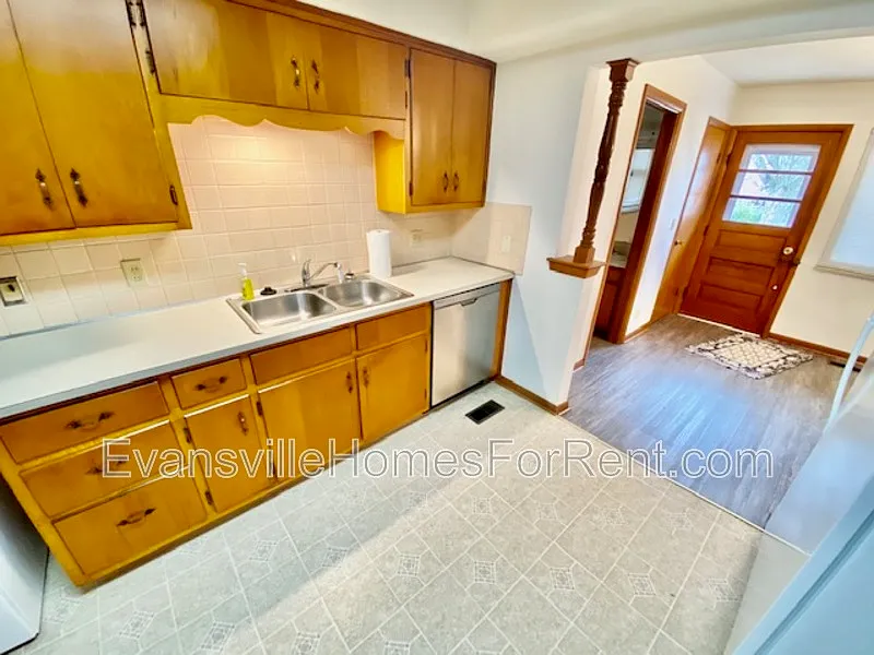 2 bed, 1.5 bath, $850 — Photo 4