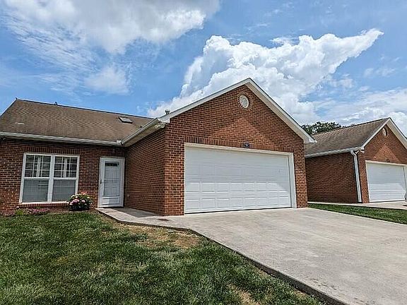 3rd image of 7823 Ellisville Ln