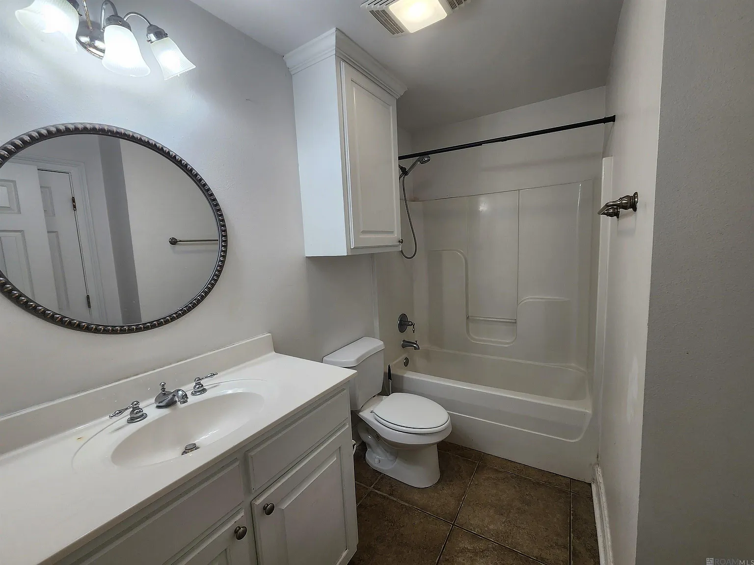 4 bed, 1740 sqft, $1,900 — Photo 4